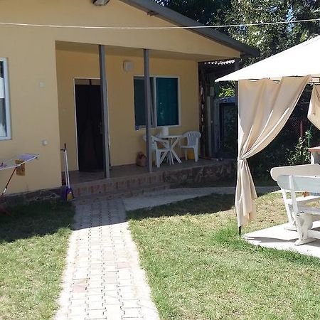 Bungalows St. Nicola Achtopol Exteriör bild