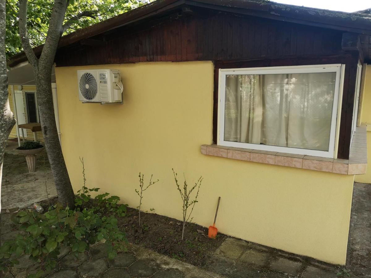 Bungalows St. Nicola Achtopol Exteriör bild